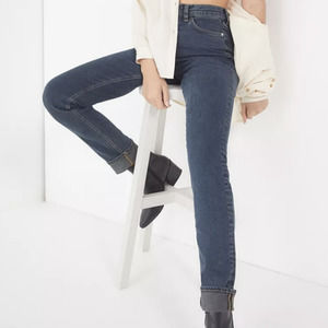 Urban Outfitters UO BDG Girlfriend High Rise Jeans Dark Wash Size 27